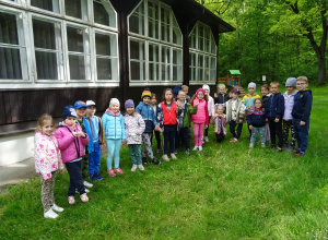 "Wycieczka do Ośrodka Edukacji Ekologicznej w lesie Łagiewnickim"(14.05.2025r.)