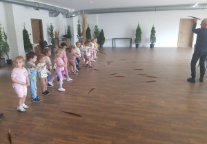 Zdjęcie 14 na 127