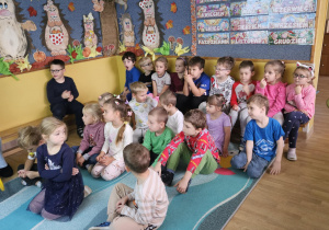 Na zdjęciu widać dzieci na Warsztatach "Dbajmy o środowisko Ziemia to nie wysypisko"