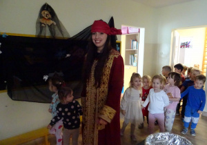 Na zdjęciu widać dzieci na "Zabawie Andrzejkowej"