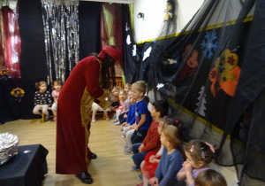 Na zdjęciu widać dzieci na "Zabawie Andrzejkowej"