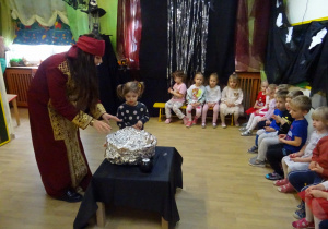 Na zdjęciu widać dzieci na "Zabawie Andrzejkowej"