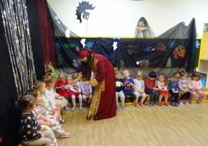 Na zdjęciu widać dzieci na "Zabawie Andrzejkowej"