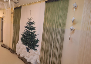 Dekoracja świąteczna w przedszkolu.