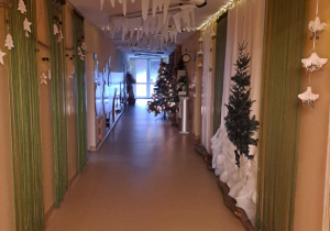 Dekoracja świąteczna w przedszkolu.