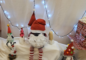 Na zdjęciu widać ozdobę świąteczną.