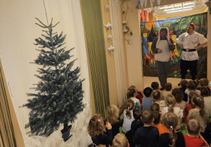 Na zdjęciu widać przedstawienie wystawiane przez Teatr.