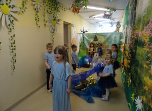 KLUB TWÓRCZYCH RODZICÓW "BAJKA O WODZIE"