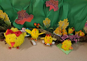 Na zdjęciu widać ozdoby wielkanocne.